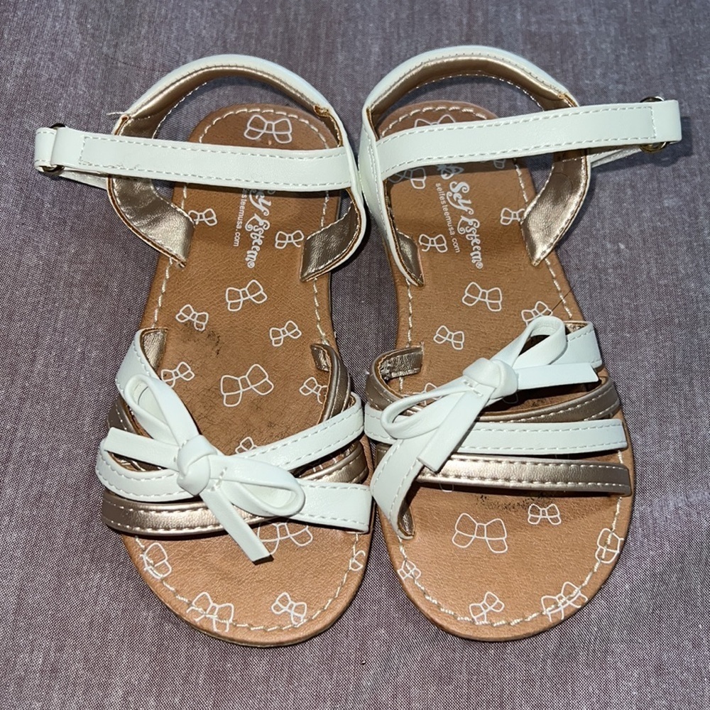 Sandals - Picture 2 of 4